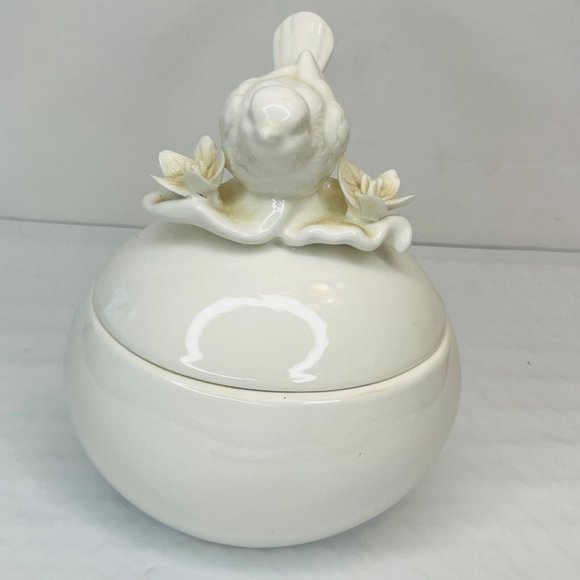 Paris Royal White Glass Oval Trinket Jewelry Box Bird Flowers on Lid No Flaws - Picture 4 of 12